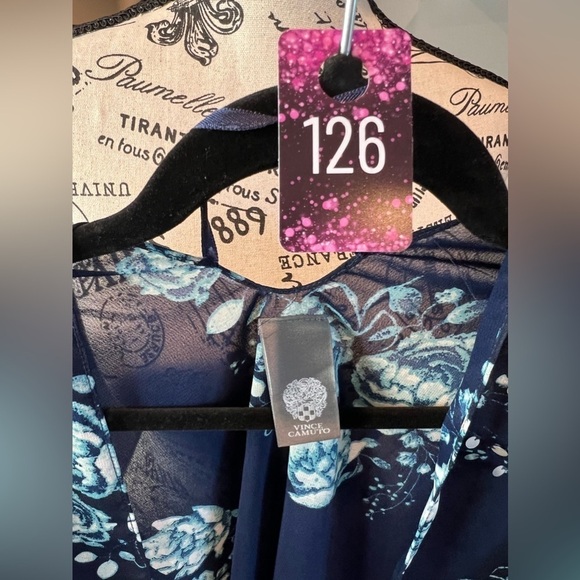 D16.14 Vince Camuto Navy Blue Sheer Floral Kimono Wrap O/S - Picture 3 of 6